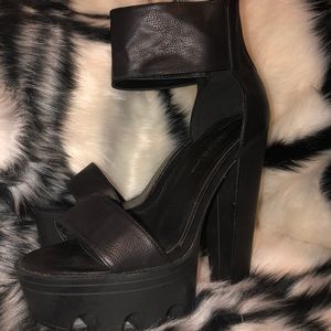 Ankle strap black platforms